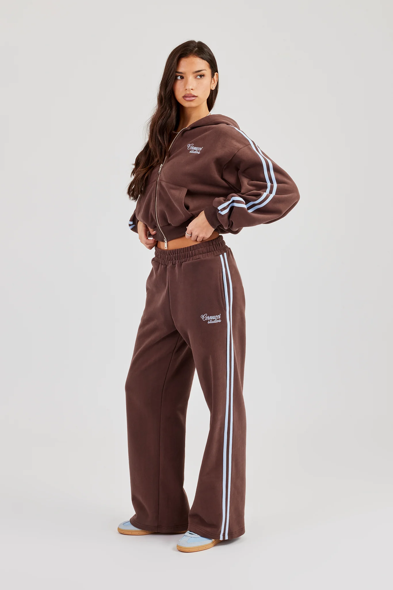 Studios Taping Wide Leg Jogger - Chocolate - Image 4