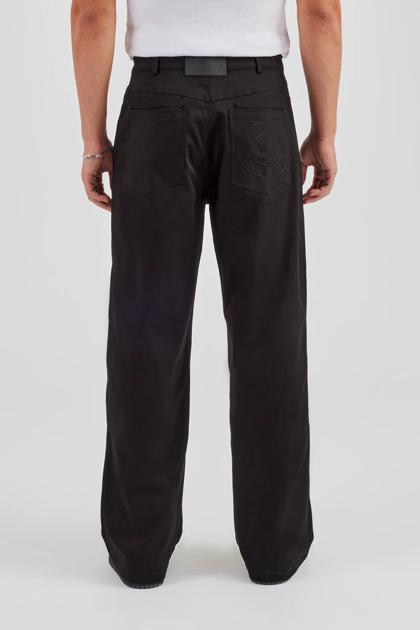 Tailored Relaxed Trouser - Black - Image 3