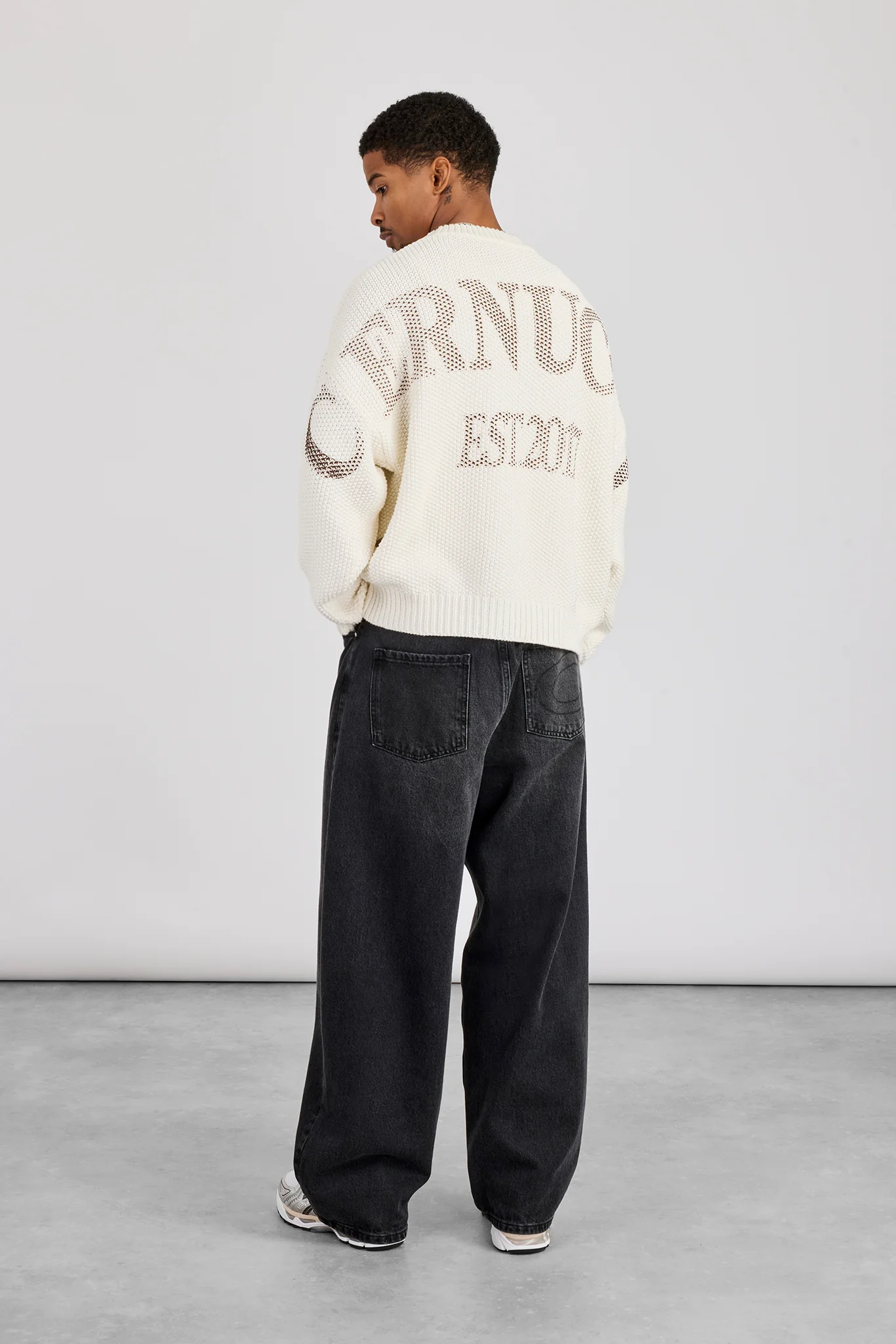 Textured Knit Printed Sweatshirt - Off White - Image 4
