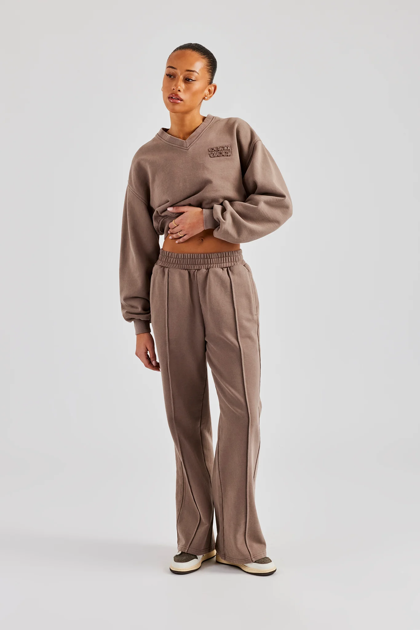 Washed Cropped V Neck Sweat & Wide Leg Jogger - Mauve - Image 4