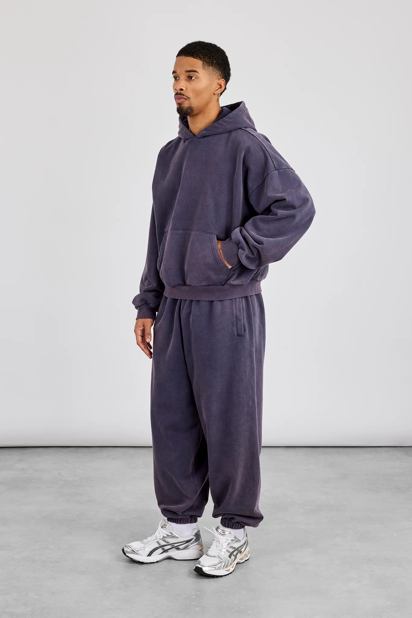 Washed Boxy Hoodie & Cuffed Jogger - Navy - Image 2