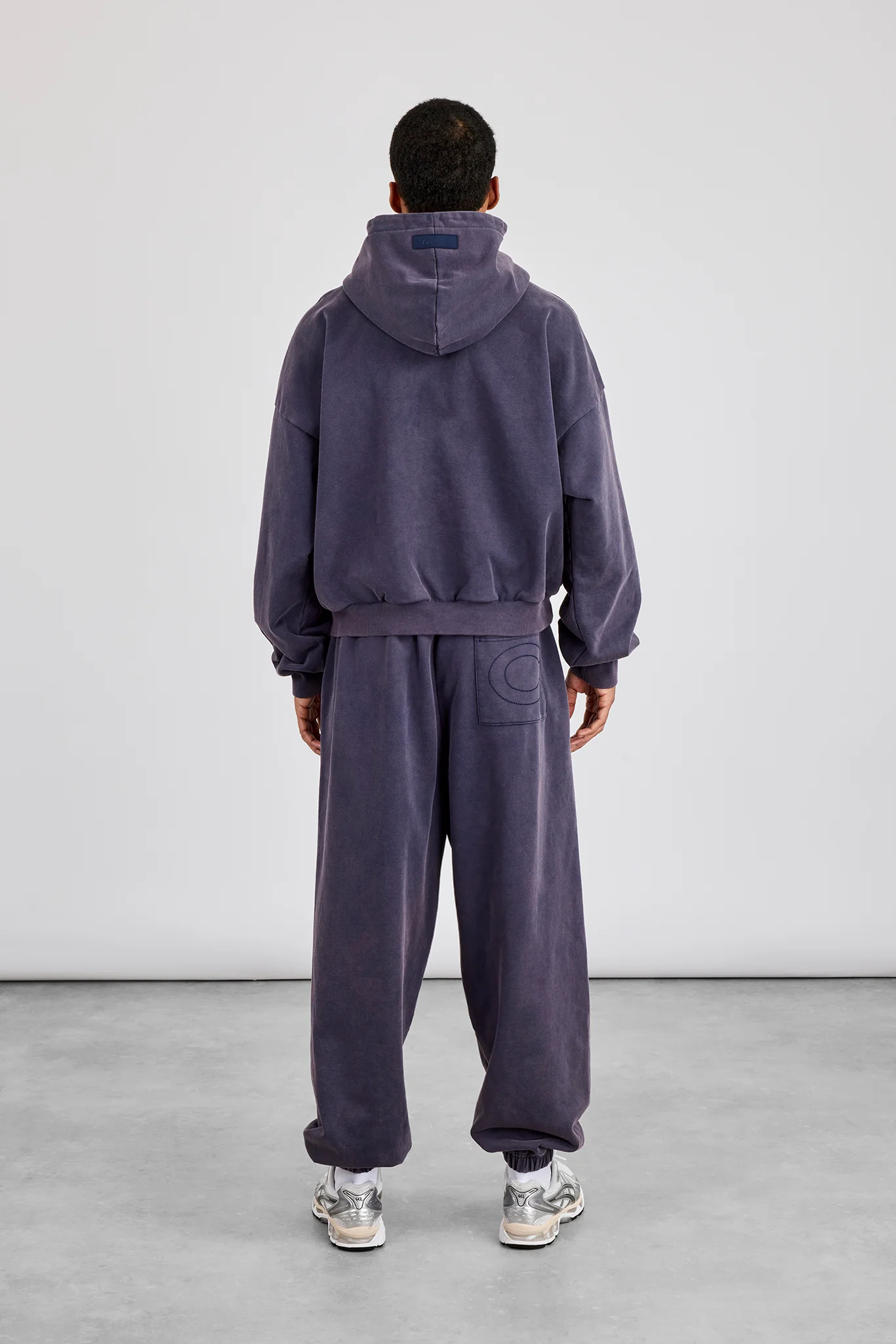 Washed Boxy Hoodie & Cuffed Jogger - Navy - Image 3