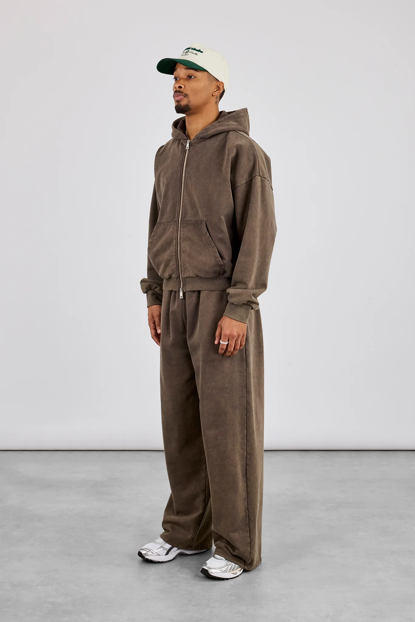 Washed Zip Through Hoodie & Baggy Jogger - Brown - Image 3