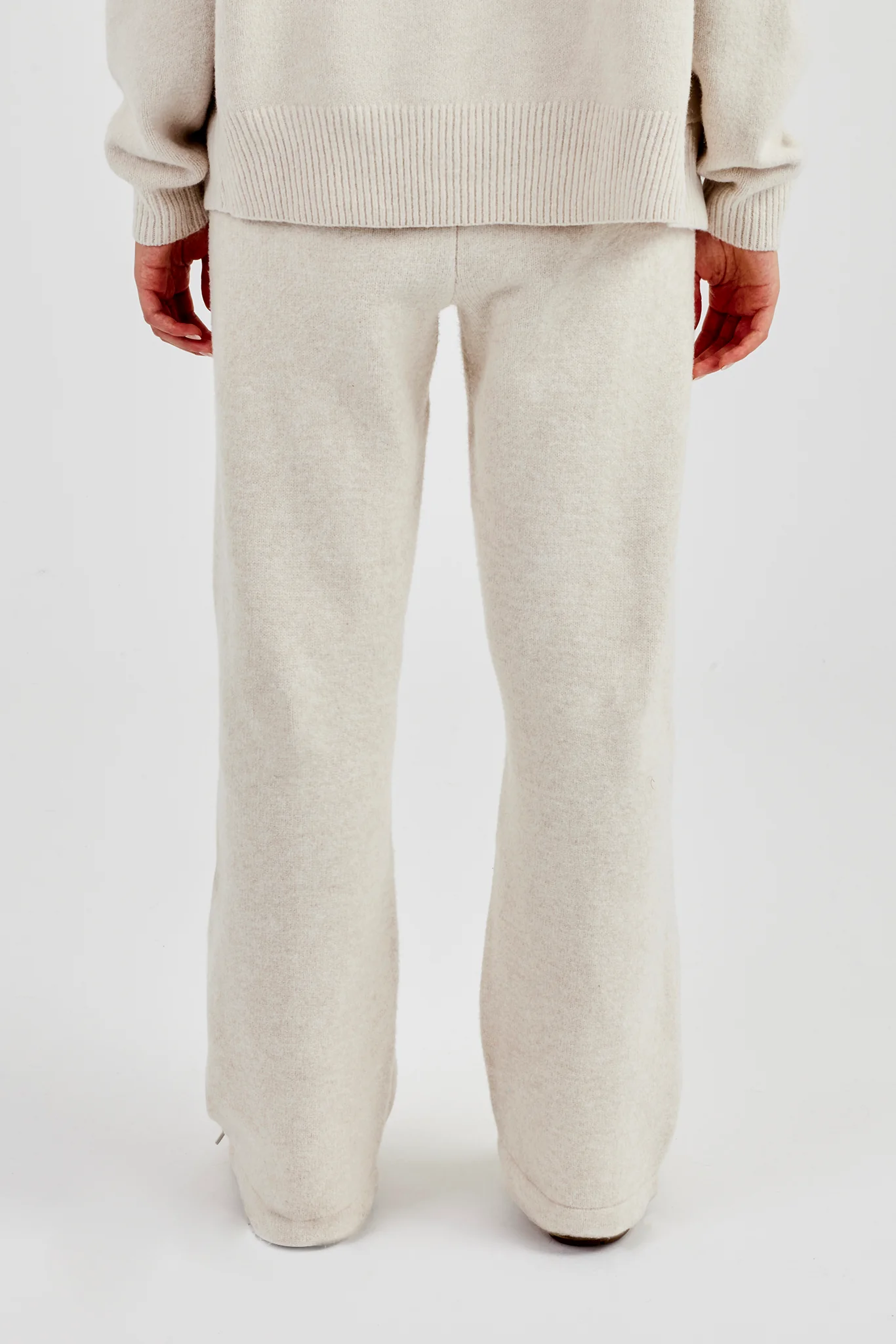 Wide Leg Knitted Jogger - Oatmeal - Image 3